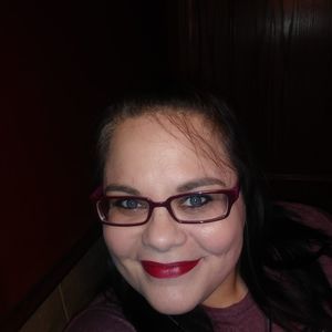 Meet your Posher, Stacy